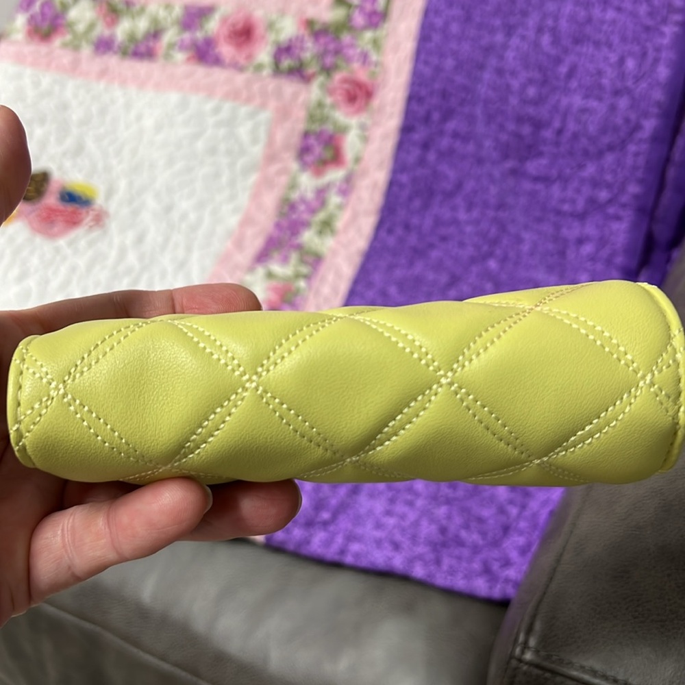 Kate Spade Pale Chartreuse Quilted Wallet NWOT - Picture 7 of 12
